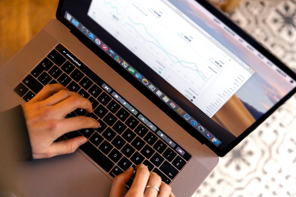 Energy data charts and visualizations