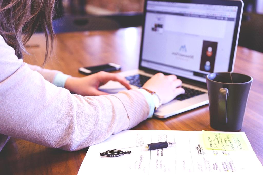 Student engaging with multiple learning formats